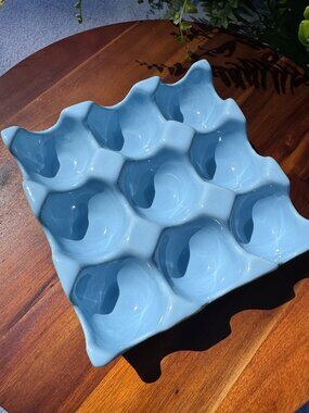 Vintage Fish Eddy Ceramic 9-Egg Tray, Pastel Blue / Baby blue